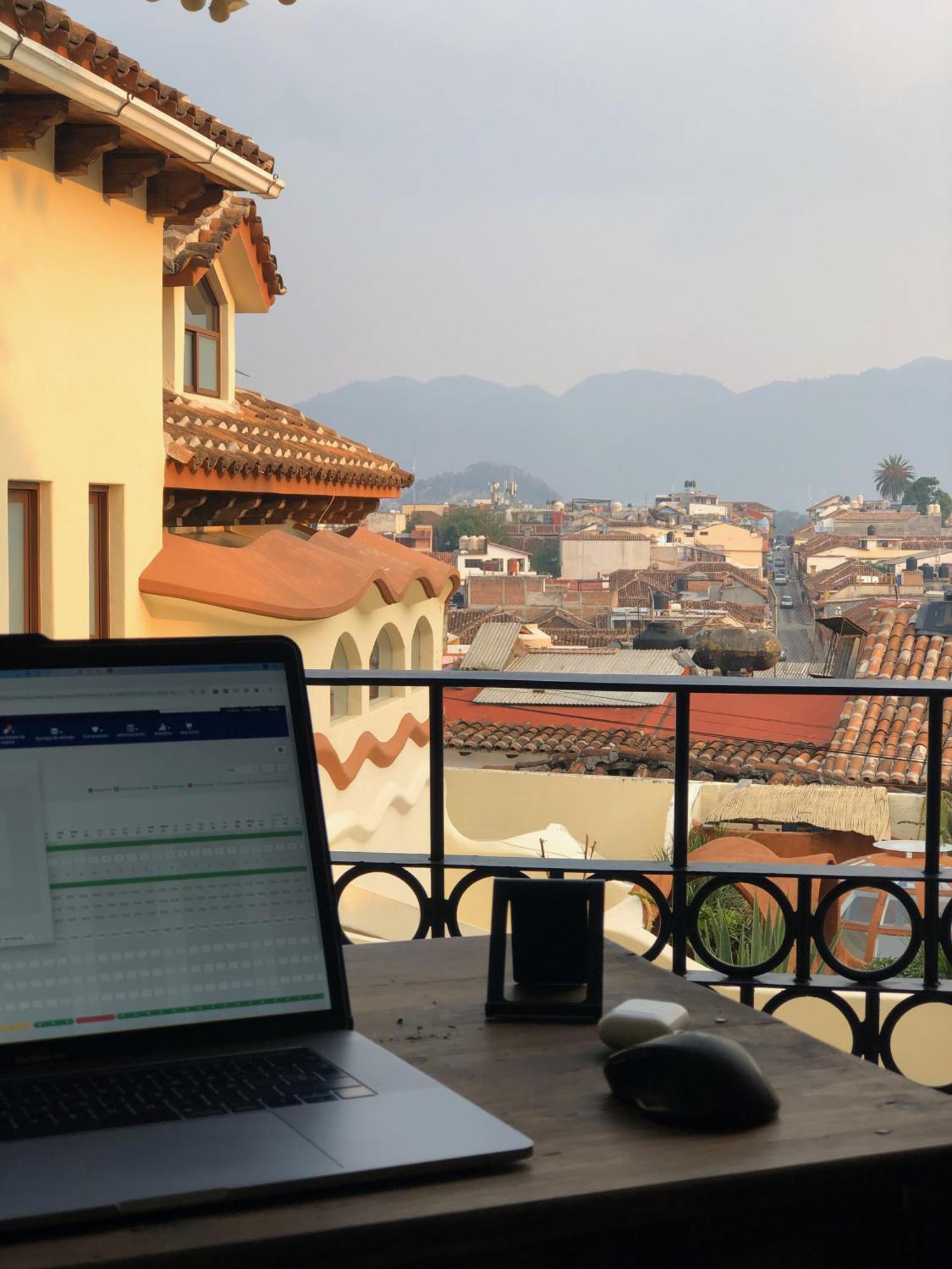 Magnolias Comfort Suites San Cristóbal de Las Casas Екстериор снимка